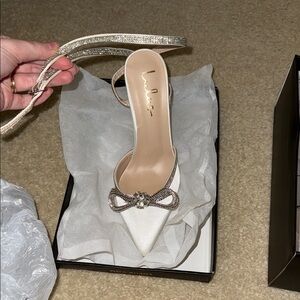 Lulu's White Heels with Sparkling Bow NWT